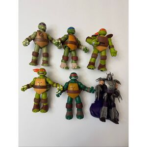 TMNT Teenage Mutant Ninja Turtles + Shredder 2012 Viacom Lot of 6 Action Figures